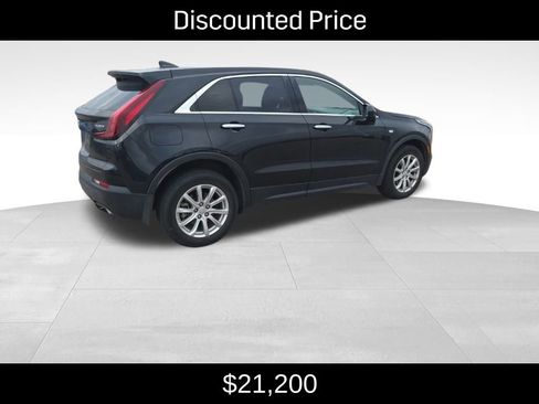 Certified 2019 Cadillac XT4 Luxury image 3