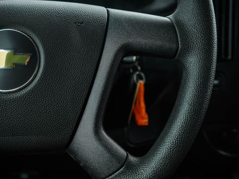 New 2025 Chevrolet Express 3500 w/ Driver Convenience Package image 21