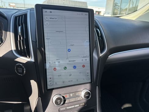 Used 2022 Ford Edge SEL w/ Convenience Package image 17