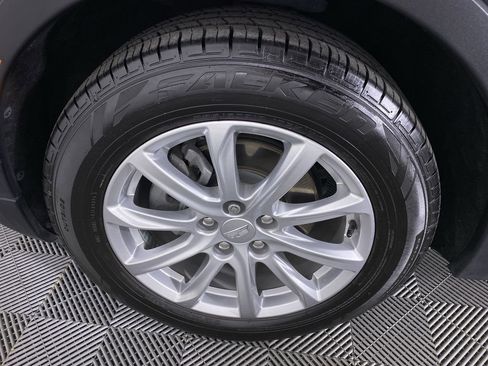 Certified 2023 Cadillac XT4 Luxury w/ Cold Weather Package image 15