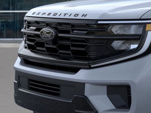 New 2026 Ford Expedition Platinum w/ Stealth Appearance Package image 19