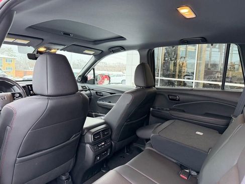 Used 2024 Honda Passport Black Edition image 13