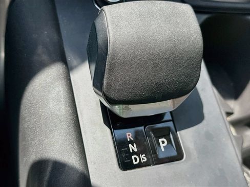 Certified 2025 Land Rover Discovery Dynamic SE AWD/4WD image 18