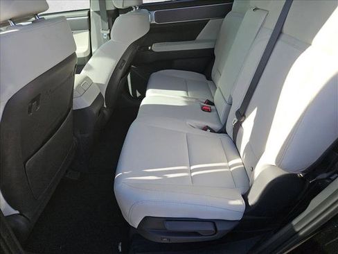 New 2026 Hyundai Santa Fe SE image 10