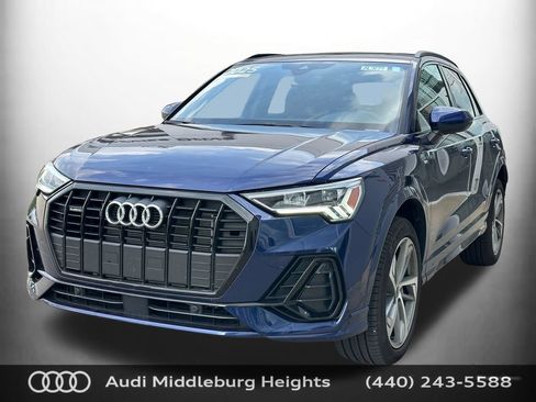 Used 2025 Audi Q3 2.0T Premium w/ Convenience Plus Package AWD/4WD image 3