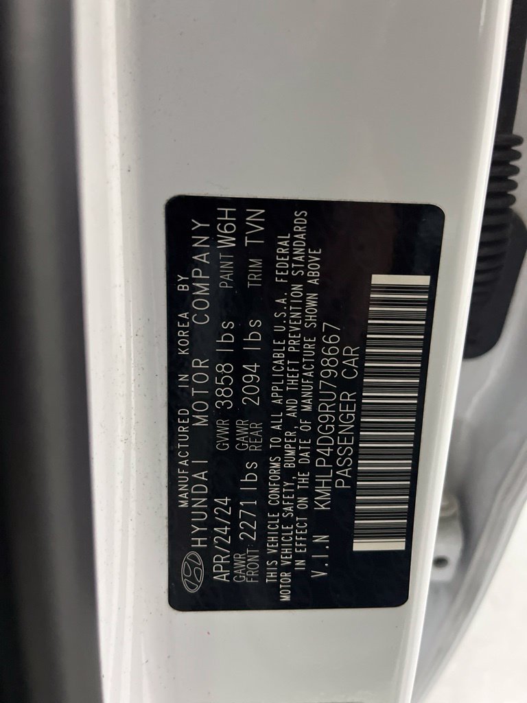 Used 2024 Hyundai Elantra Limited FWD image 76