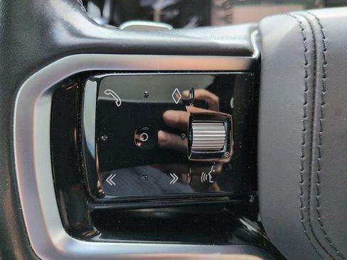 Used 2022 Land Rover Range Rover Velar R-Dynamic S AWD/4WD image 19