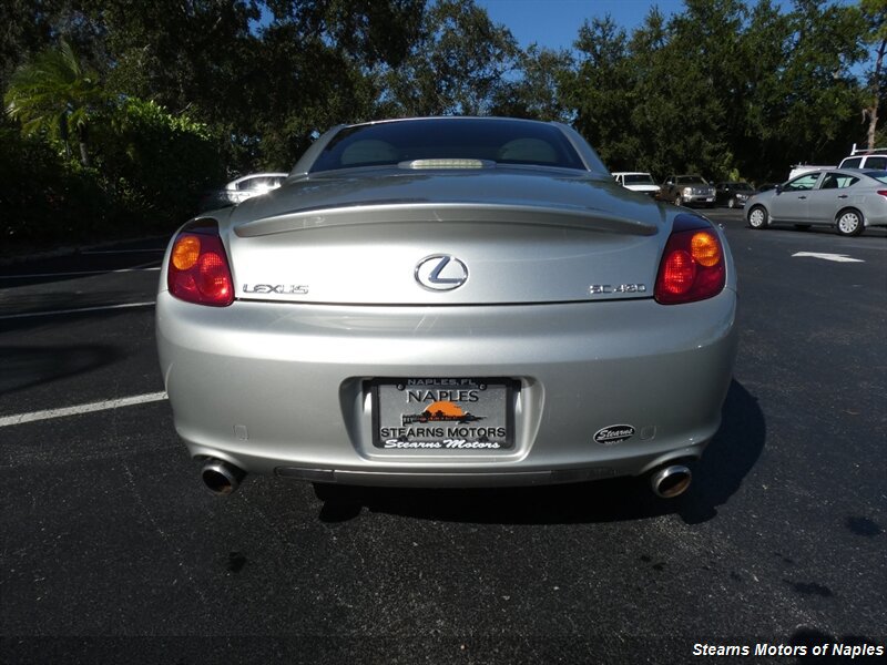 Used 2005 Lexus SC 430 Convertible RWD image 12