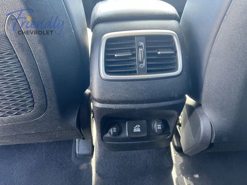 Used 2019 Kia Sorento SX w/ SX Touring Package AWD/4WD image 13
