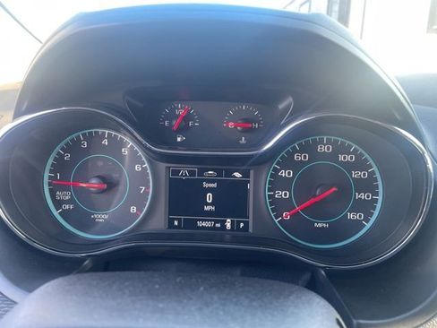 Used 2018 Chevrolet Cruze LT w/ Convenience Package image 26