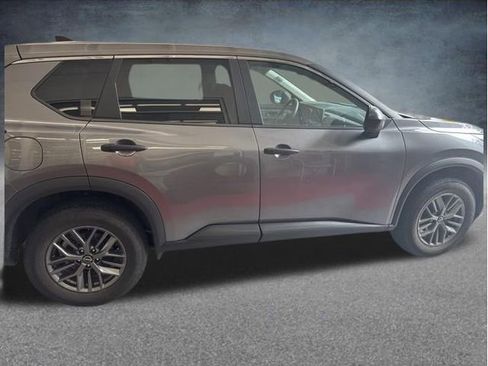 Used 2024 Nissan Rogue S FWD image 8