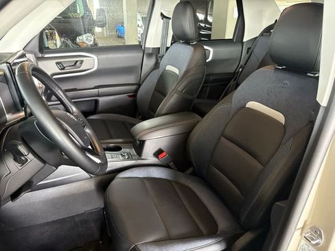 Used 2025 Ford Bronco Sport Outer Banks AWD/4WD image 7