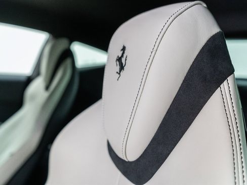 Used 2021 Ferrari Roma image 28