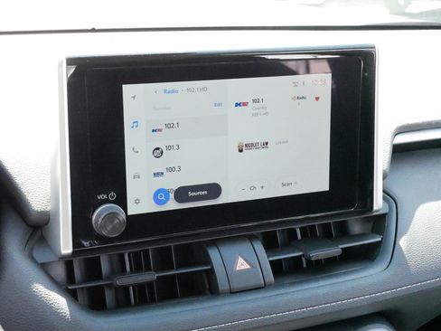 Certified 2025 Toyota RAV4 XLE AWD/4WD image 22