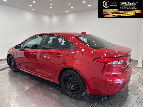 Used 2021 Toyota Corolla LE FWD image 5