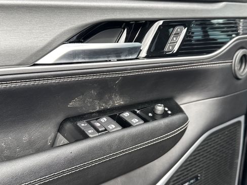 New 2026 Jeep Grand Wagoneer 4WD image 13