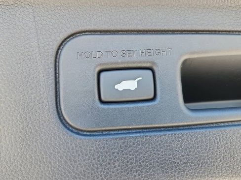 Certified 2025 Honda Pilot Touring image 26