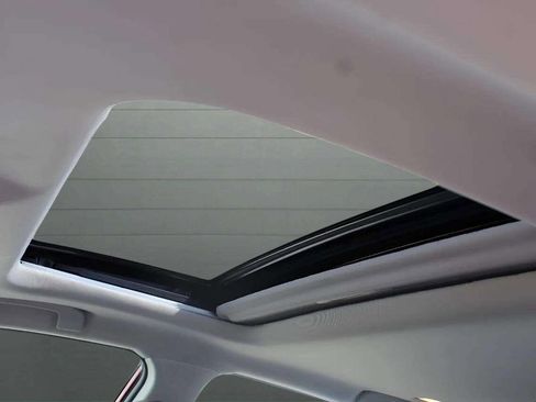 Used 2015 Nissan Altima 2.5 SL w/ Technology Package image 25