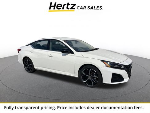 Used 2025 Nissan Altima 2.5 SR FWD image 1