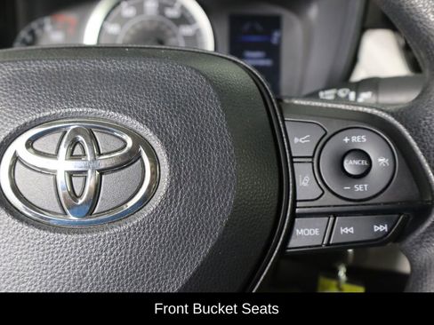 Used 2022 Toyota Corolla LE FWD image 10