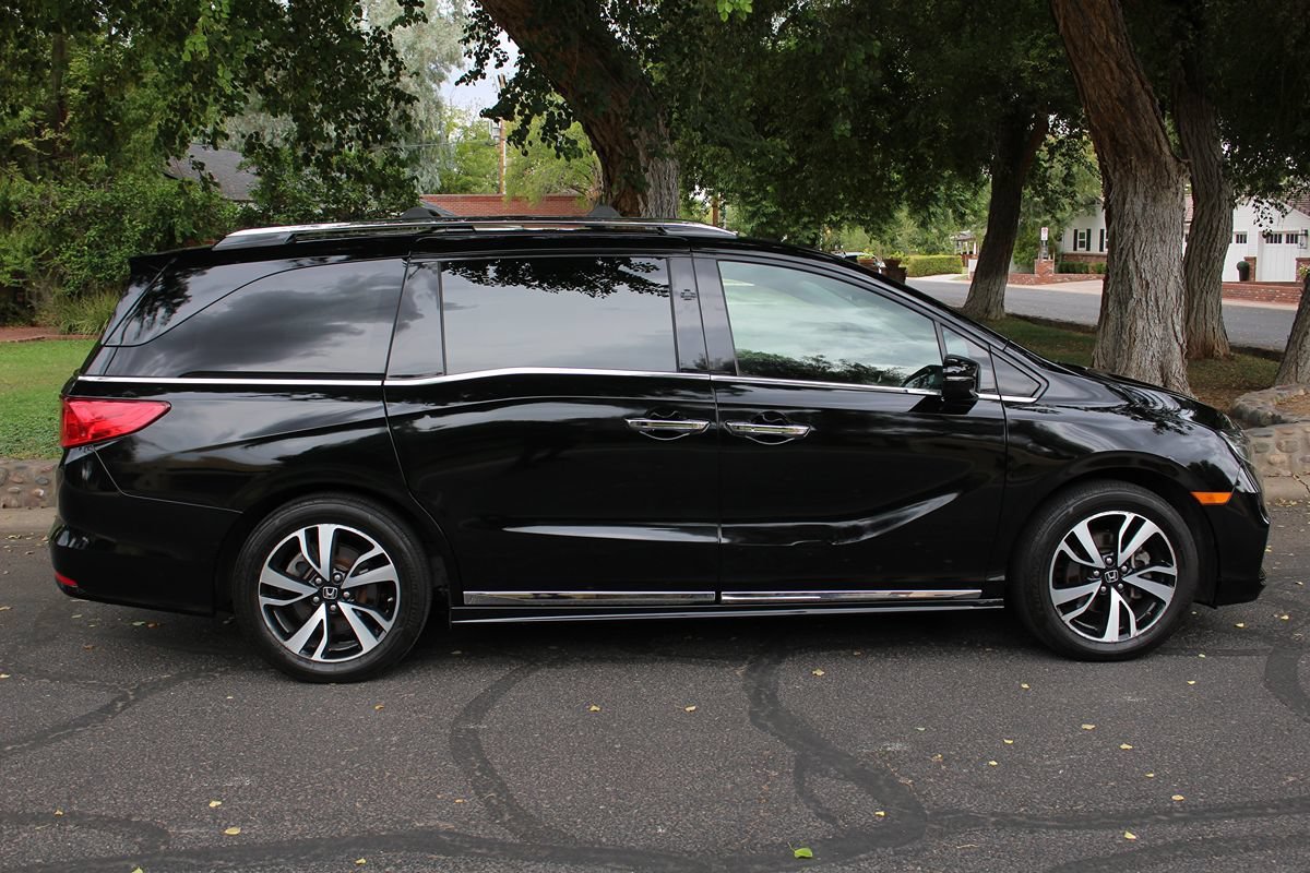 Used 2019 Honda Odyssey Elite image 3