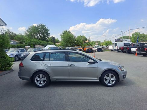 Used 2015 Volkswagen Golf TDI S FWD image 5
