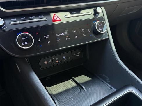 Certified 2024 Hyundai Sonata Limited FWD image 22