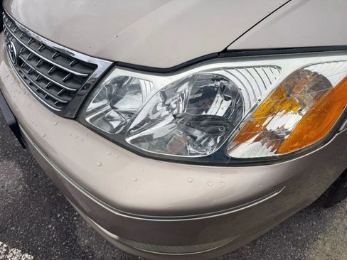 Used 2003 Toyota Avalon XLS image 36