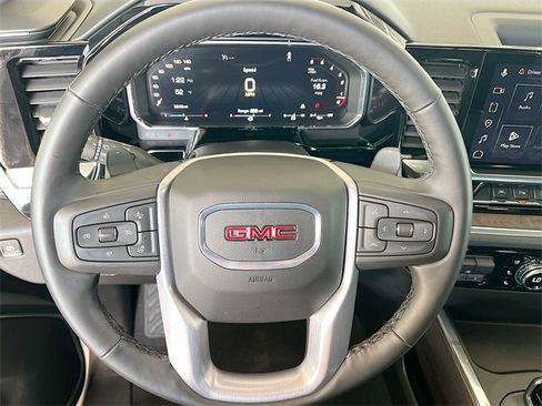 New 2026 GMC Sierra 1500 SLT image 7