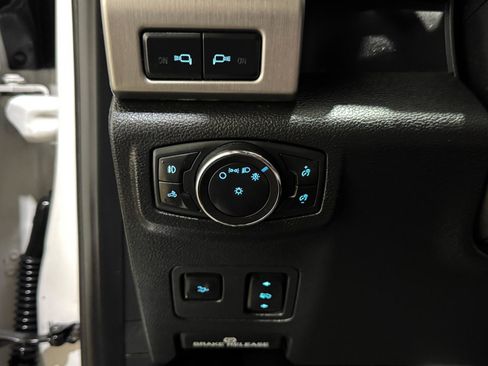 Used 2019 Ford F250 Platinum w/ Platinum Ultimate Package AWD/4WD image 26