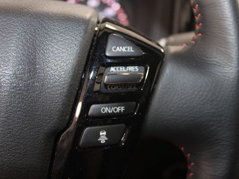 Used 2025 Nissan Frontier PRO-4X w/ Interior Protection Package AWD/4WD image 21