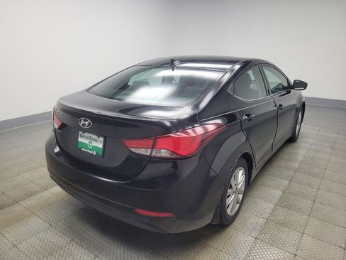 Used 2015 Hyundai Elantra SE w/ Option Group 03 FWD image 9