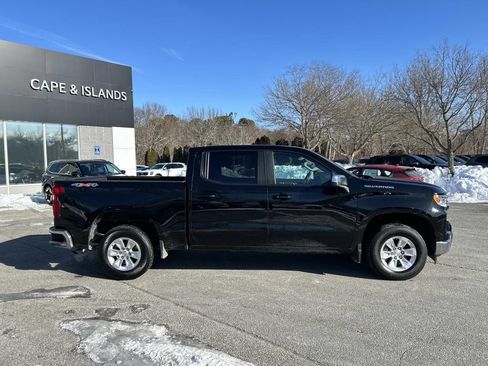 Used 2025 Chevrolet Silverado 1500 LT AWD/4WD image 23