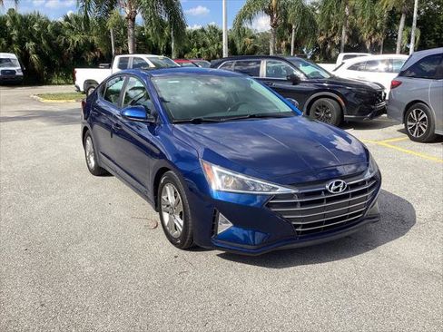 Used 2019 Hyundai Elantra Value Edition FWD image 3
