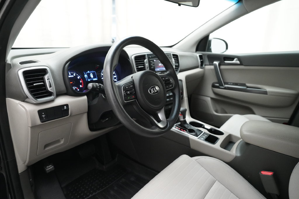 Used 2017 Kia Sportage LX w/ LX Popular Package AWD/4WD image 8
