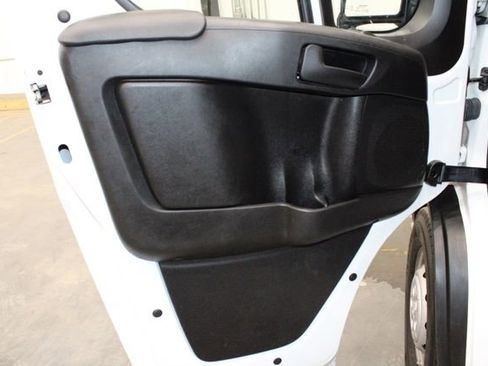 Used 2023 RAM ProMaster 2500 image 13