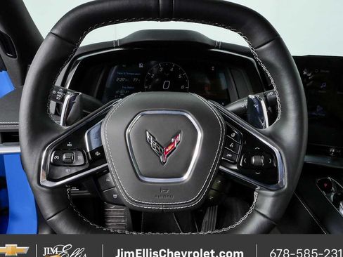 Used 2025 Chevrolet Corvette Stingray Preferred Cpe w/ 2LT RWD image 9