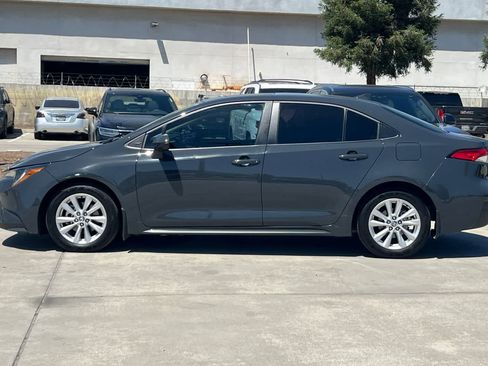 Used 2024 Toyota Corolla LE w/ LE Premium Package FWD image 6