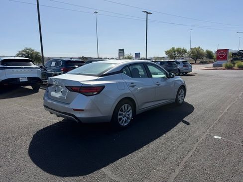 Used 2023 Nissan Sentra S image 6