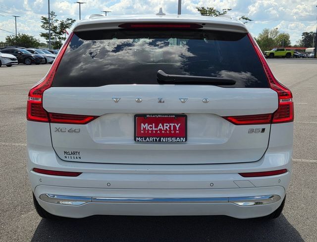 Used 2023 Volvo XC60 B5 Plus AWD/4WD image 8
