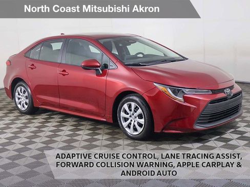 Used 2025 Toyota Corolla LE FWD image 1