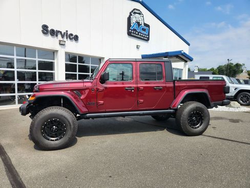 Used 2021 Jeep Gladiator Sport image 8
