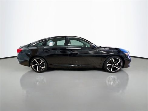 Used 2022 Honda Accord Sport image 36