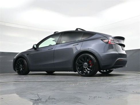 Used 2021 Tesla Model Y Performance image 35