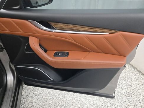 Used 2021 Maserati Levante GranSport image 6