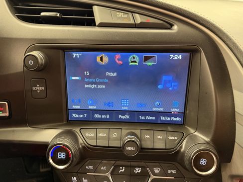 Used 2017 Chevrolet Corvette Stingray Convertible w/ 2LT Preferred Equipment Group image 29