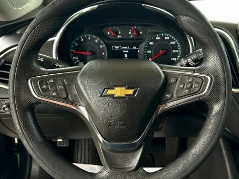 Used 2021 Chevrolet Malibu LT image 13