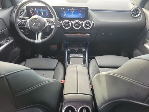 Used 2025 Mercedes-Benz GLA 250 image 11