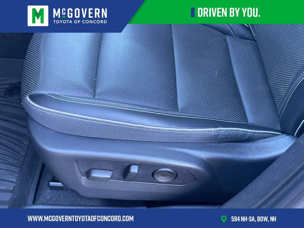 Used 2021 Buick Envision Essence AWD/4WD image 12