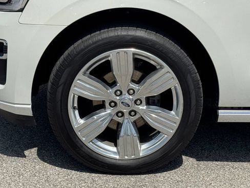 Used 2023 Ford Expedition Platinum AWD/4WD image 47